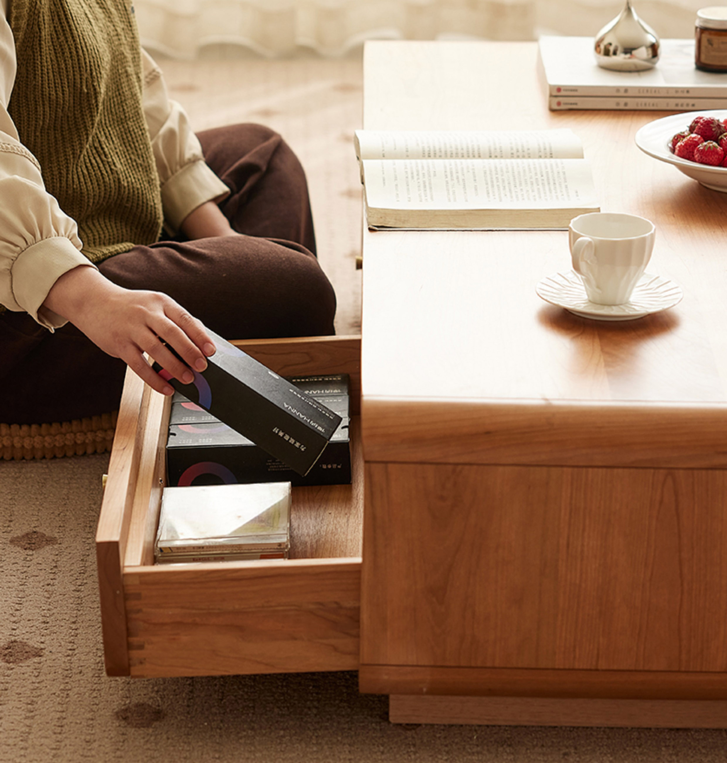 ソファーテーブル 天然木材を使用したローテーブル収納付きのコーヒー